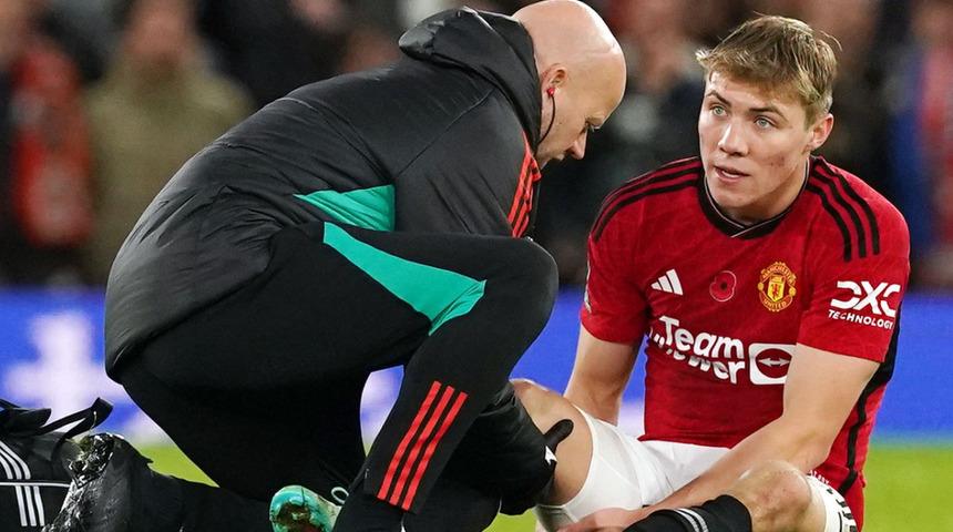 Manchester United açıkladı! Galatasaray maçında forma giyemeyecek