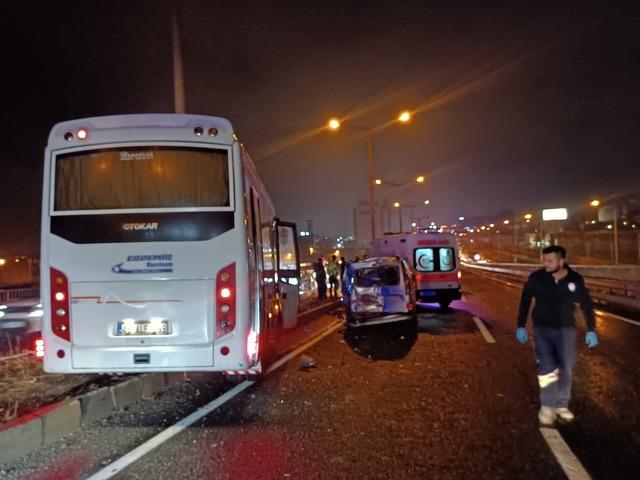 Manisa'da 3 aracın karıştığı kazada 10 kişi yaralandı