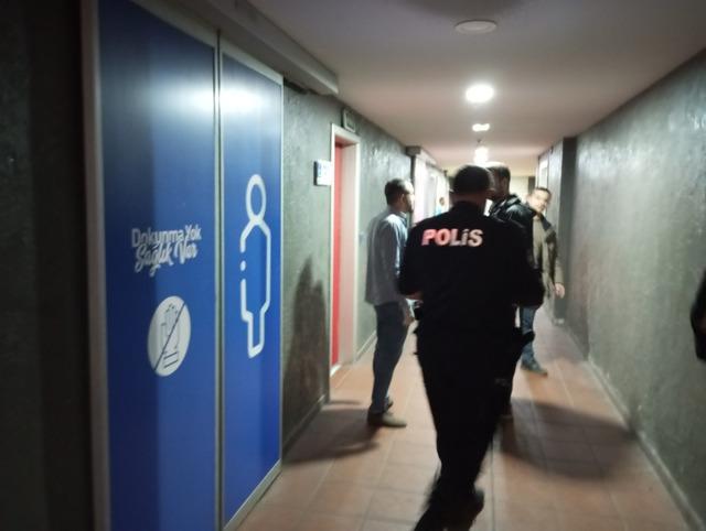 Samsun'da bir kişi alışveriş merkezi tuvaletinde ölü bulundu