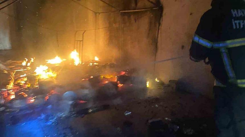 Hatay&rsquo;da &ccedil;adır yangını