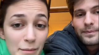 Göbek atalım ya diyerek sosyal medyada viral olmuştu! Herkesin akım videoları çektiği şarkıyı erkek arkadaşına söyletti