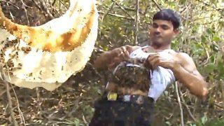 Atletinin içine binlerce arı sokan adam