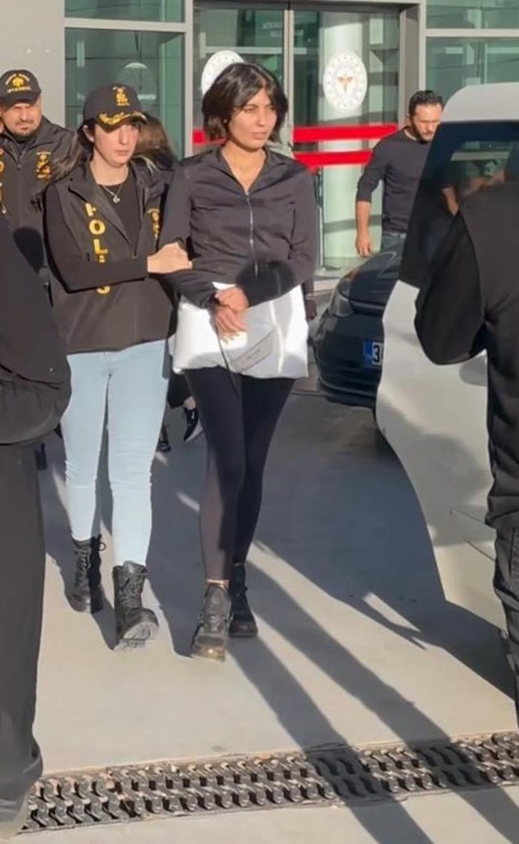 Bahar Candan o paylaşımıyla kendini ele vermiş! Çete liderinin erkek arkadaşı çıktı: Kirli işlerinden ihraç edilmiş G2