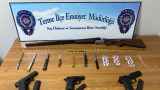 Samsun'da polis ekipleri gece boyunca denetim yaptı