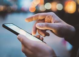 Vergisiz cep telefonundan kimler yararlanacak? Bakan Bak açıkladı! İşte vergisiz telefon satışına dair merak edilenler...