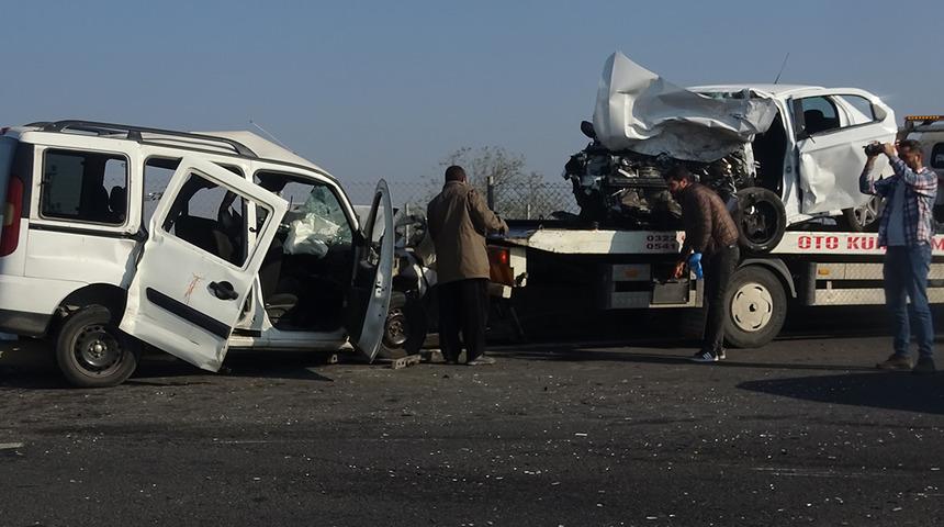 Otoyolda ters şerit dehşeti! 3 kişi feci şekilde can verdi...