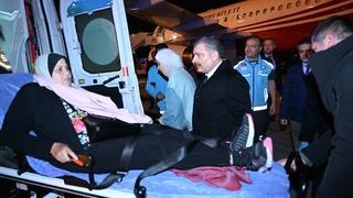 Gazzeli kanser hastalarıyla refakatçilerini Mısır'dan getiren uçaklar Türkiye'ye geldi