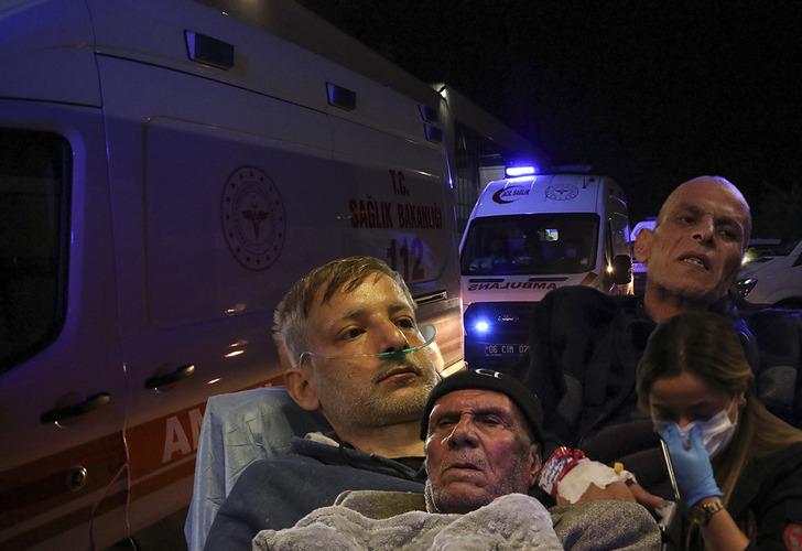 Gazze'den 27 hasta Türkiye'ye getirildi! Bakan Koca: 'Hepsi kanser hastası'