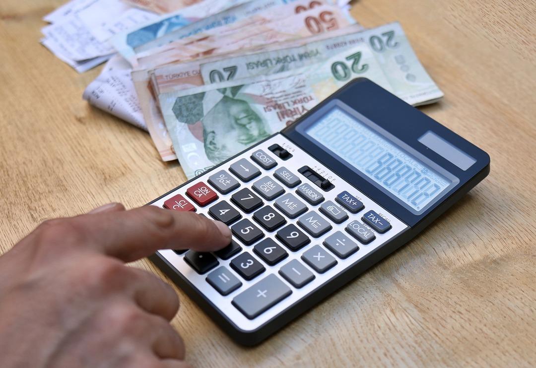 Hesap makinelerini hazırlayın! Merkez Bankası yeni sinyali verdi: Emekli zammı ve memur maaşında Ocak tablosu değişti