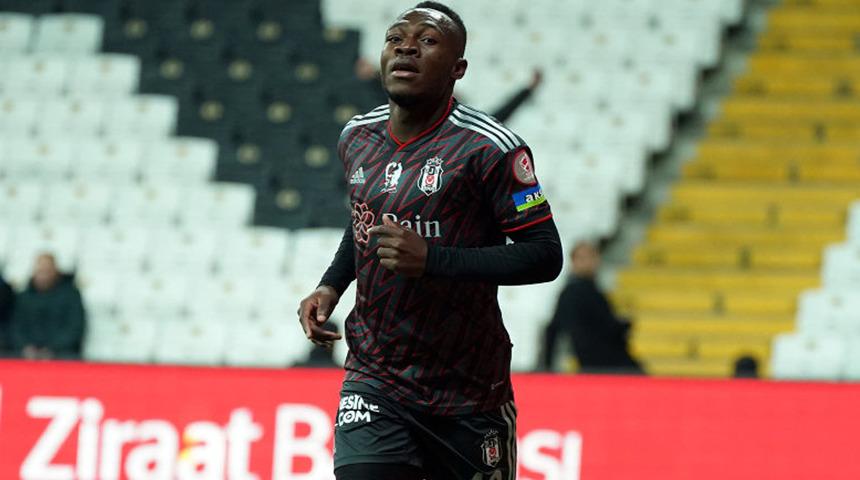 Beşiktaşlı oyuncu Muleka'dan ilginç davranış! Kadro dışı bırakılması gündeme geldi