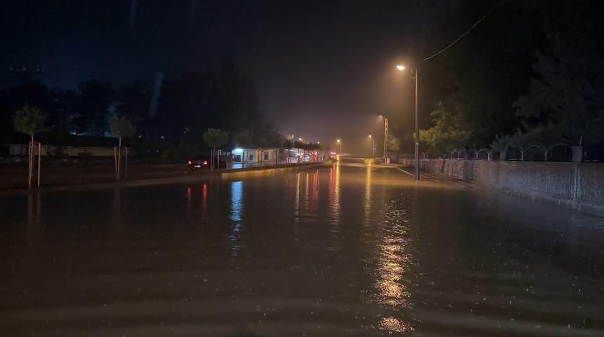 Adıyaman'da sağanak etkili oldu