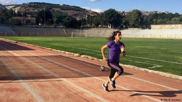 Mizgin Ay: Babam antrenmanlara zorla gönderdi