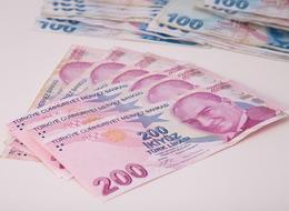 Cumhurbaşkanı Erdoğan’dan 5 bin TL’lik emekli ikramiyesi için yeni talimat! AK Partili vekillere şikayet yağdı…