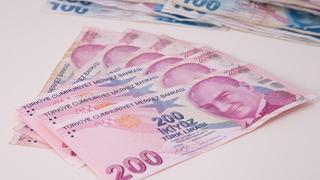 Cumhurbaşkanı Erdoğan’dan 5 bin TL’lik emekli ikramiyesi için yeni talimat! AK Partili vekillere şikayet yağdı…