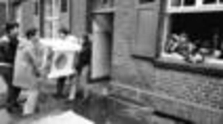 Fotoğraflarla T&uuml;rkiye'nin ilk g&ouml;&ccedil; hikayeleri: 'G&ouml;&ccedil;menlik bir buğulu cam halidir'