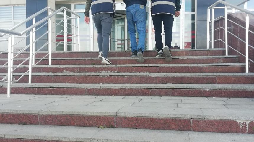 Kars’ta hapis cezası bulunan 3 kişi yakalandı
