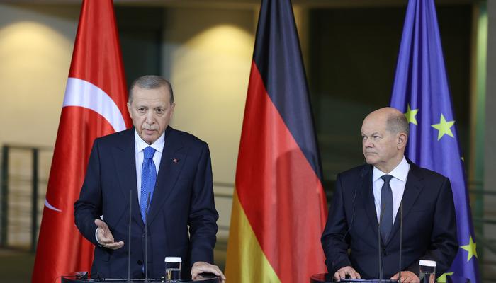Son dakika: Cumhurbaşkanı Erdoğan’dan Almanya’da net mesajlar: İsrail’e borcumuz yok, borcu olanlar rahat konuşamıyor