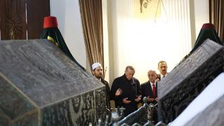 Cumhurbaşkanı Erdoğan, Sultan ıı. Abdülhamid Han'ın türbesini ziyaret etti