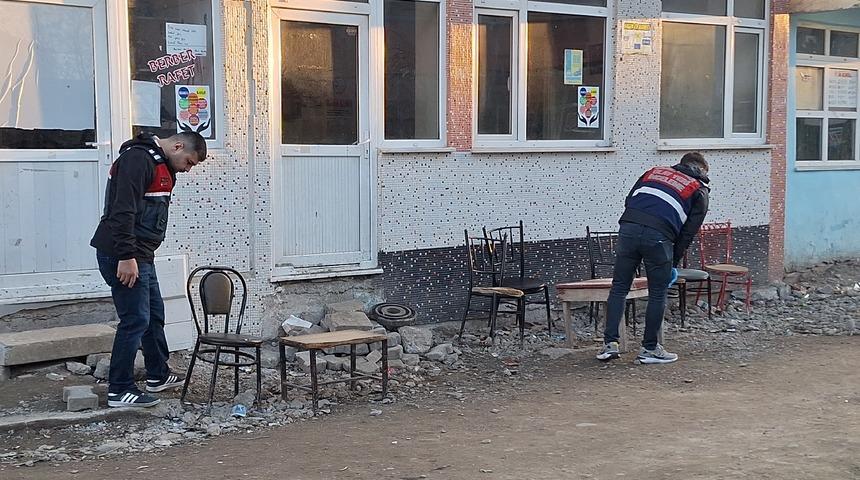 Kahvehanede silahlı çatışma! Ölü ve yaralılar var