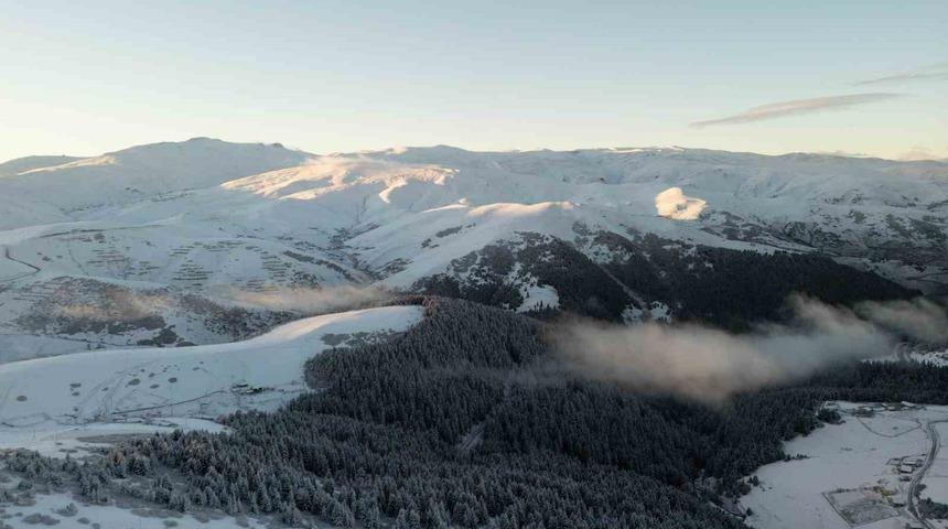 Giresun yaylalarından kartpostallık kar manzaraları