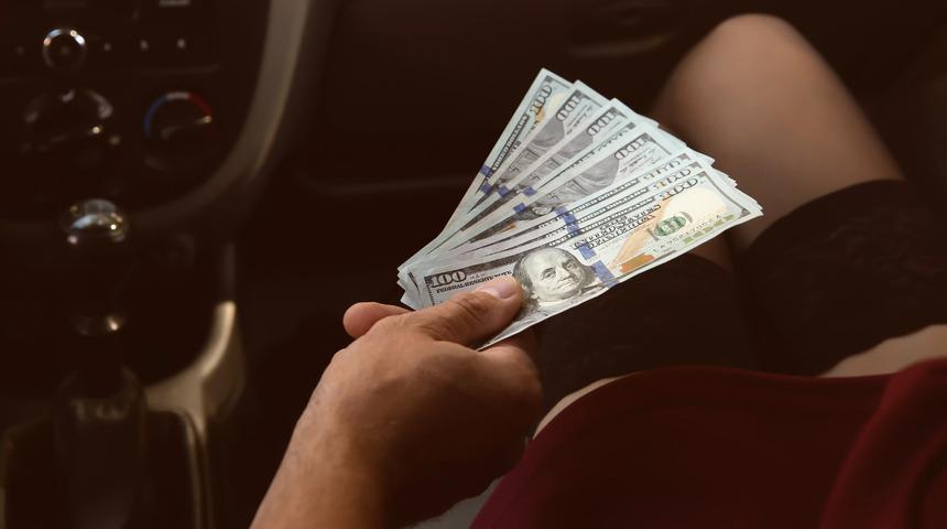 Eskort ilanları ile 1,5 milyon liralık vurgun! Yöntemleri 'pes' dedirtti