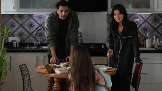 Yargı dizisine Uluslararası Emmy Ödülü! Pınar Deniz sade tarzıyla mest etti