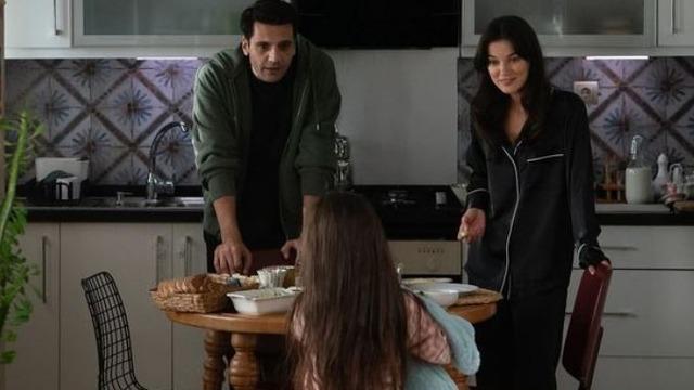 Yargı dizisine Uluslararası Emmy Ödülü! Pınar Deniz sade tarzıyla mest etti