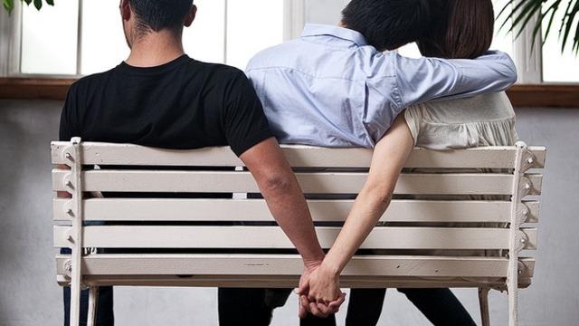 Aşkta üzülmemek için dikkat! En çok aldatan burçlar belli oldu