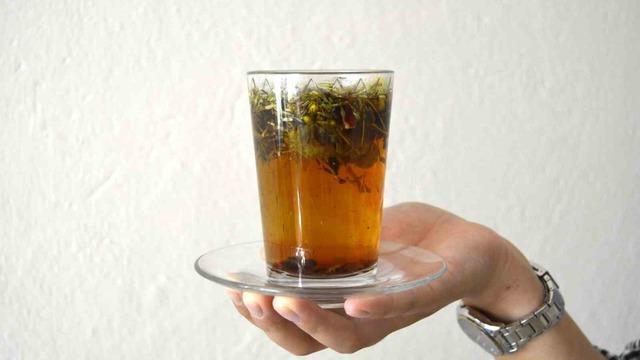 Yıllardır yanlış biliyormuşuz: Uzmanından kış çayı uyarısı!