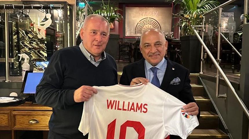 Galler - Türkiye resmi maç yemeği düzenlendi