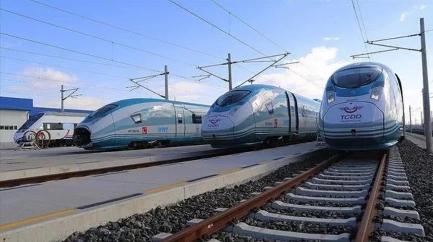 Öğretmenlere yüksek hızlı tren indirimi ne zaman, hangi tarihe kadar? Bakan Uraloğlu duyurdu! Öğretmenler Günü'ne özel yüzde 50 indirim!