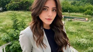 Kızılcık Şerbeti'nin Doğa'sı Sıla Türkoğlu'nun annesiyle benzerliği gündem oldu! Görenler aynı şeyi söyledi