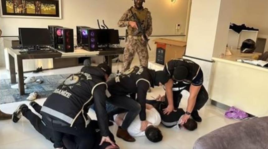 SON DAKİKA | Bakan Yerlikaya duyurdu! 'Yolyemezler' suç örgütü çökertildi