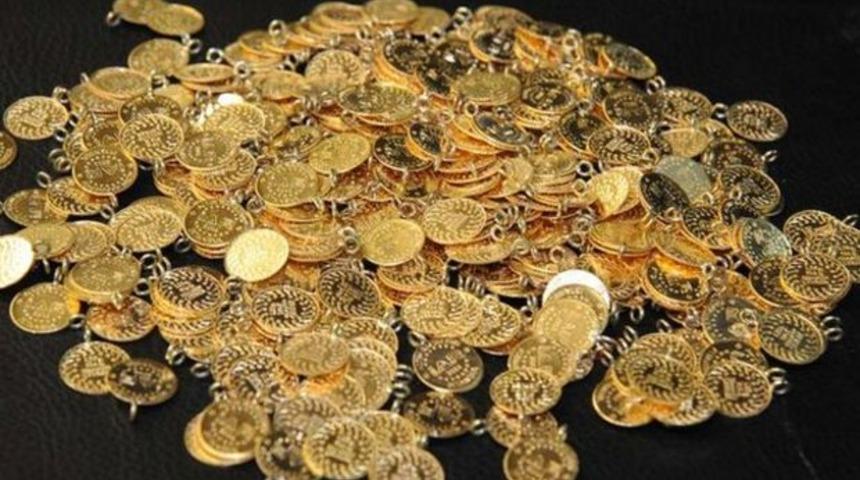 Çeyrek ve gram altın ne kadar? Uzman isim Merkez Bankası faiz kararı öncesi uyardı: "Hedef..."
