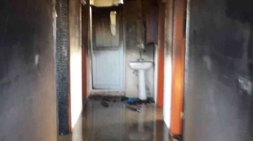 Hatay’da evde yangın çıktı