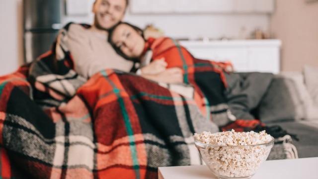 Battaniye altında keyif zamanı! En çok üşüyen burçlar belli oldu