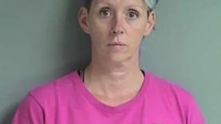 72 yaşındaki demans hastası annesine tabanca vererek intihar etmesi için ikna etti! 7/24 bakıcı olmak berbat bir şey diyerek kendisini savundu