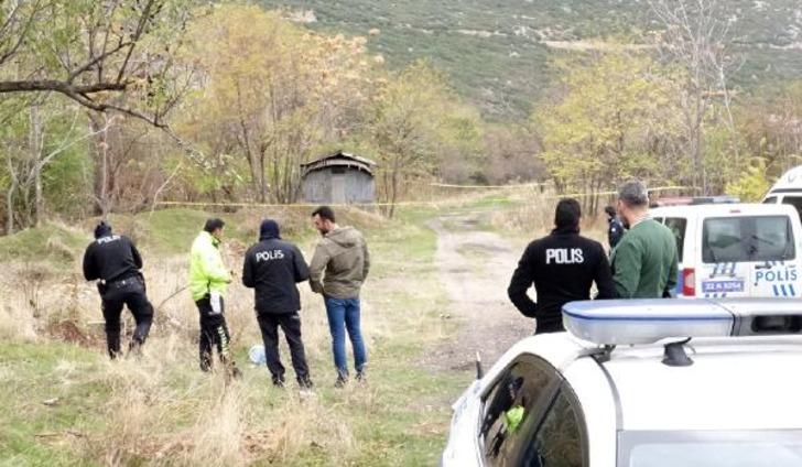 Isparta'daki belediye işçisinin tekme attığı poşetten çıkan el bombaları şaşkına çevirdi: Vurunca içinden demir sesleri geldi G1