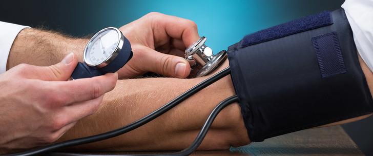 Sabahları baş ağrısı ve mide bulantısı ile uyanıyorsanız aman dikkat! Önemsiz sanmayın! Ciddi hastalıkların habercisi olabilir G3