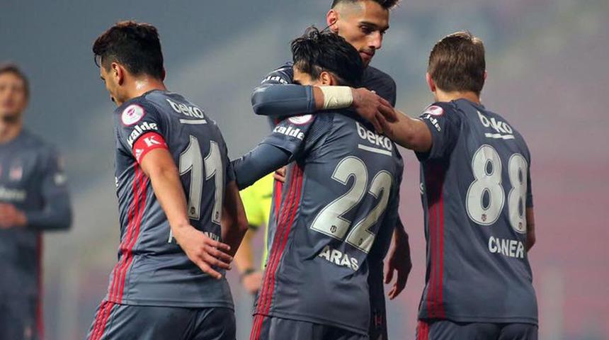 Bir dönem Beşiktaş'a büyük umutlarla transfer edilen Aras Özbiliz, 33 yaşında futbolu bıraktığını açıkladı