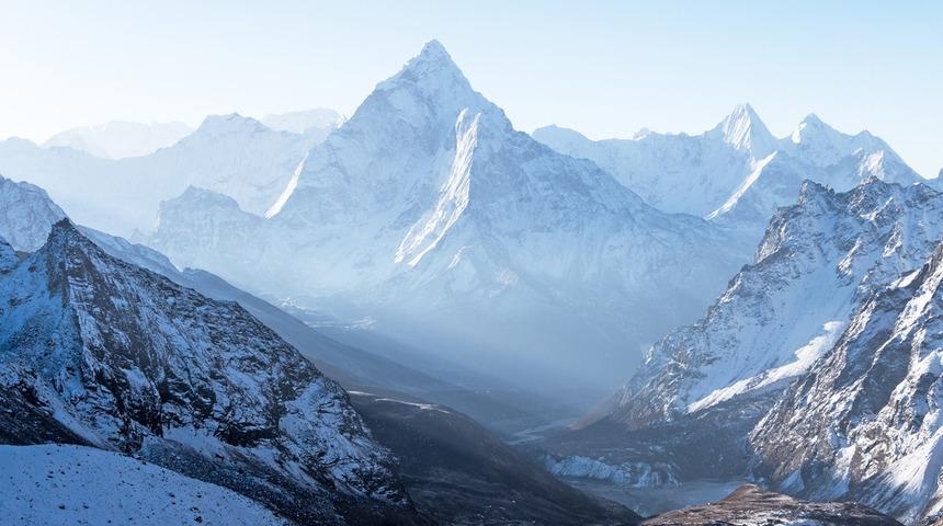 Everest Dağı nerede, hangi ülkede? Everest Dağı yükseklik kaç metre?