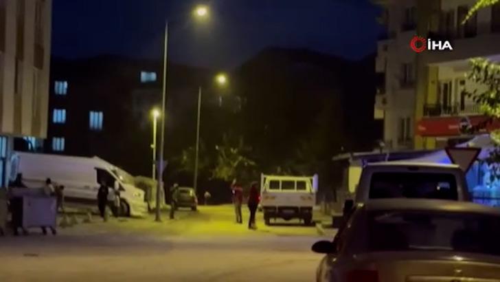 Son dakika: Malatya'da 3 dakika arayla iki deprem! 5.2 ve 4.7'lik sarsıntılar sonrası ilk görüntüler geldi, Adıyaman, Gaziantep, Şanlıurfa, Hatay ve çevre illerde de hissedildi G3