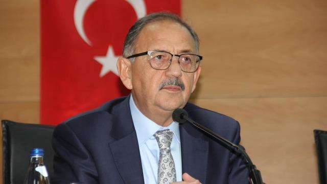 Bakan Özhaseki depreme Adıyaman'da yakalandı