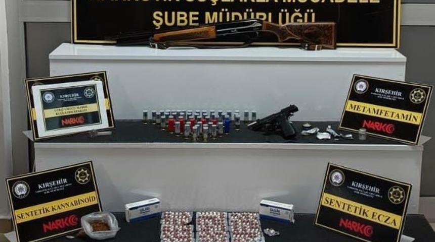 Kırşehir polisinden uyuşturucu satıcılarına darbe