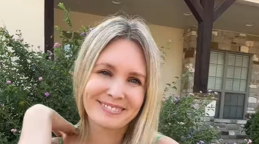 Sosyal medya fenomeni Holly Jane'in alışveriş tarzı uygunsuz bulundu! Bir gören bir daha baktı... "Her yerinde başka bir dekolte"