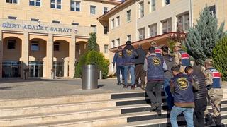 Siirt'te küçükbaş hayvan çaldıkları gerekçesiyle yakalanan 2 şüpheli tutuklandı