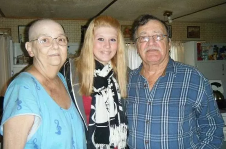 Kız arkadaşının tesisatçıyla kendisini aldattığını söyleyen 84 yaşındaki adam isyan etti! "İhanet kalbe saplanan bir bıçak gibi" G4