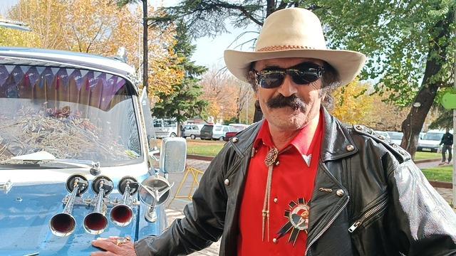 Çorum'un kovboyu olarak biliniyor! Gittiği her yerde büyük ilgi görüyor