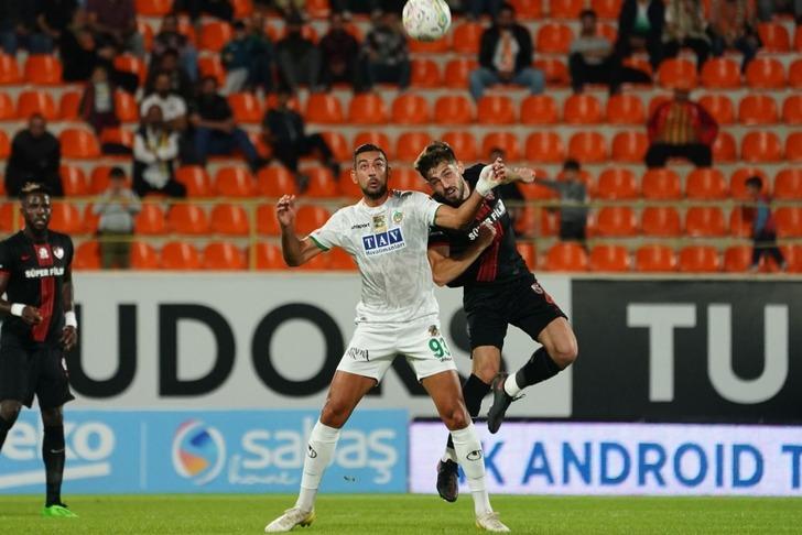 Süper Lig'de şampiyon olacak takımı tahmin ettiler! İşte Trendyol Süper Lig'in son haftadaki puan durumu G4