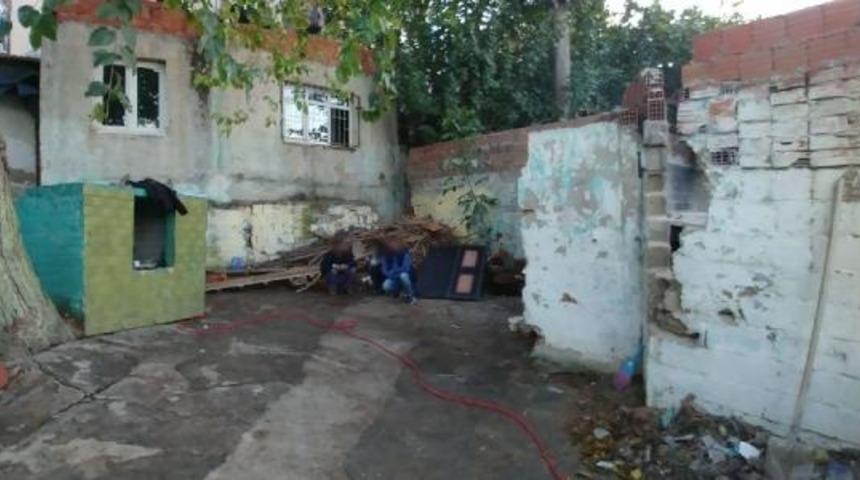 Uyuşturucu satıcısı kadından 't&uuml;rbe' yalanı